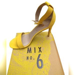 NEW With Box Mix No. 6 Lole Yellow Heels, Size 8.5